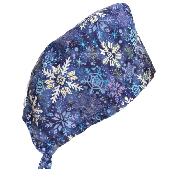 S.C.R.U.B.S. Snowflakes Scrub Hat - Picture 3 of 5